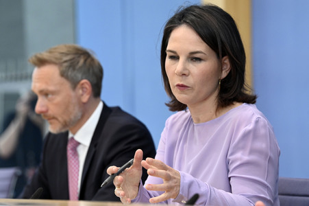Bundespressekonferenz Vorstellung der Nationalen Sicherheitsstrategie in Berlin