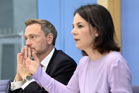 Bundespressekonferenz Vorstellung der Nationalen Sicherheitsstrategie in Berlin