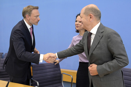 Bundespressekonferenz Vorstellung der Nationalen Sicherheitsstrategie in Berlin