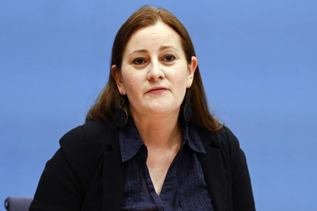 Bundespressekonferenz Wahlrechtsform - Kritik und rechtliche Schritte der Linken in Berlin