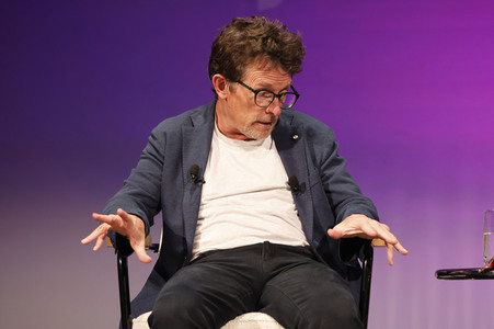 Verleihung des Frontier Award an Michael J. Fox in München