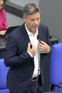 111. Sitzung des Deutschen Bundestages in Berlin