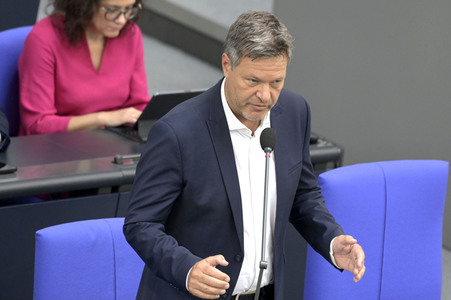111. Sitzung des Deutschen Bundestages in Berlin
