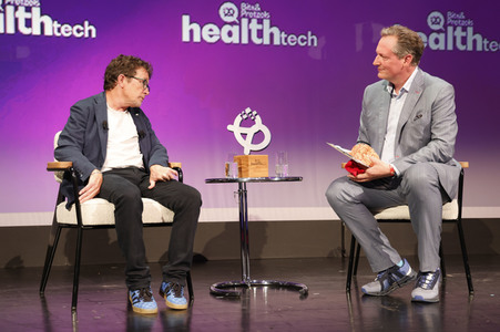 Verleihung des Frontier Award an Michael J. Fox in München