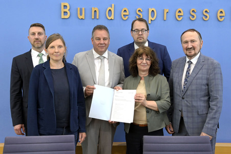 Bundespressekonferenz Jahresbericht 2022 des Petitionsausschusses in Berlin