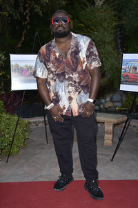 Photocall 'The New OC' in Laguna Beach