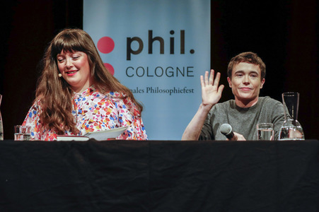 Elliot Page und Mark Waschke auf der phil.Cologne 2023 in Köln