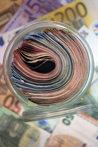 Symbolfoto Bargeld