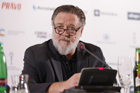 Pressekonferenz mit Russell Crowe, Karlovy Vary International Film Festival 2023