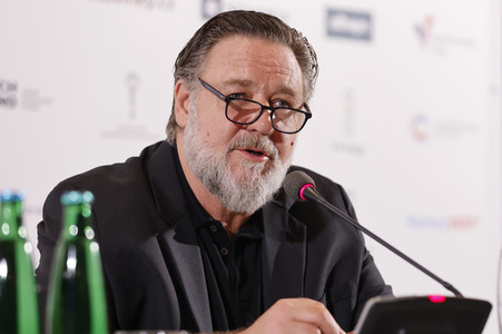 Pressekonferenz mit Russell Crowe, Karlovy Vary International Film Festival 2023