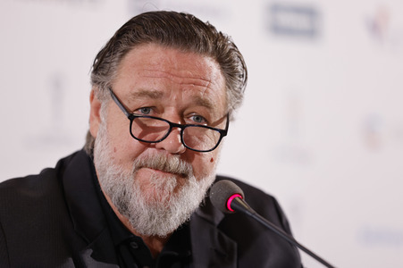Pressekonferenz mit Russell Crowe, Karlovy Vary International Film Festival 2023