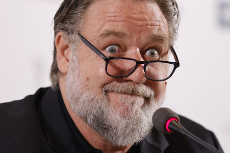 Pressekonferenz mit Russell Crowe, Karlovy Vary International Film Festival 2023