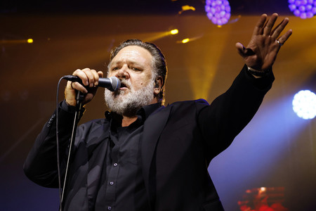 Konzert von Russell Crowe, Karlovy Vary International Film Festival 2023