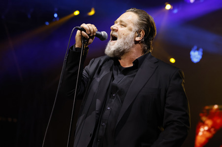 Konzert von Russell Crowe, Karlovy Vary International Film Festival 2023