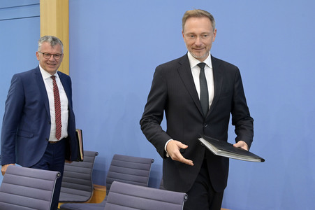 Bundespressekonferenz Regierungsentwurf für den Bundeshaushalt 2024 in Berlin