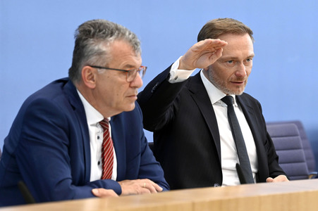 Bundespressekonferenz Regierungsentwurf für den Bundeshaushalt 2024 in Berlin