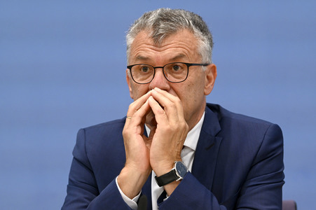 Bundespressekonferenz Regierungsentwurf für den Bundeshaushalt 2024 in Berlin