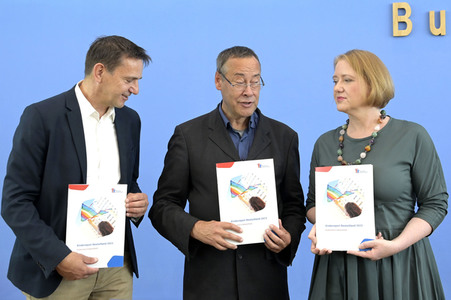 Bundespressekonferenz Kinderreport 2023 in Berlin