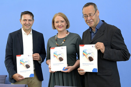 Bundespressekonferenz Kinderreport 2023 in Berlin