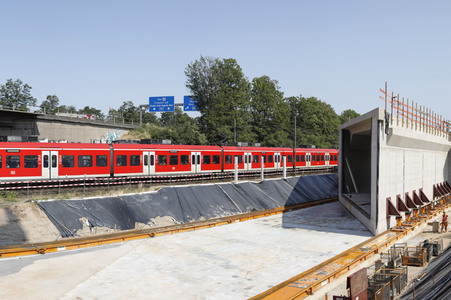 Brückeneinschub an der A59 in Bonn