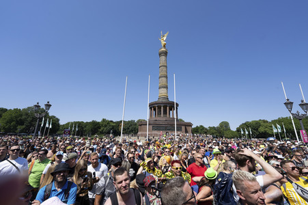 Rave The Planet Techno-Parade in Berlin