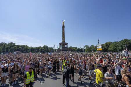 Rave The Planet Techno-Parade in Berlin