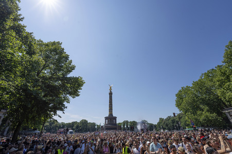 Rave The Planet Techno-Parade in Berlin