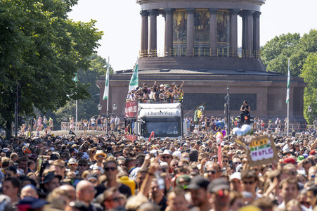 Rave The Planet Techno-Parade in Berlin