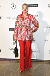 William Fan Fashion Show auf der Berlin Fashion Week S/S 2024