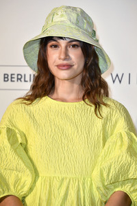 William Fan Fashion Show auf der Berlin Fashion Week S/S 2024