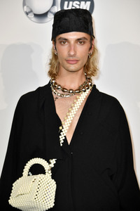 William Fan Fashion Show auf der Berlin Fashion Week S/S 2024