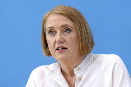 Bundespressekonferenz Lagebild häusliche Gewalt und Start der Studie LeSuBia in Berlin