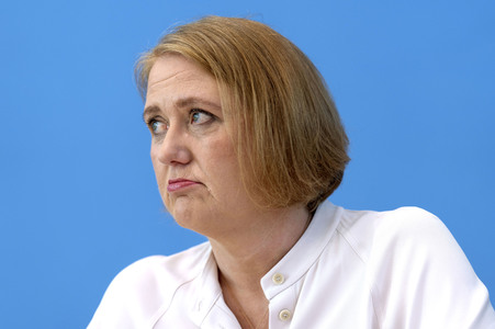 Bundespressekonferenz Lagebild häusliche Gewalt und Start der Studie LeSuBia in Berlin