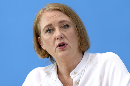 Bundespressekonferenz Lagebild häusliche Gewalt und Start der Studie LeSuBia in Berlin
