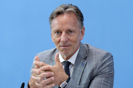 Bundespressekonferenz Lagebild häusliche Gewalt und Start der Studie LeSuBia in Berlin