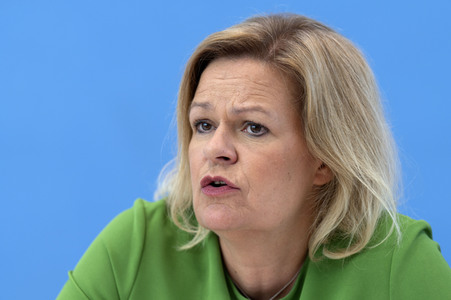 Bundespressekonferenz Lagebild häusliche Gewalt und Start der Studie LeSuBia in Berlin