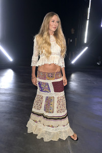 Marcel Ostertag Fashion Show auf der Berlin Fashion Week S/S 2024