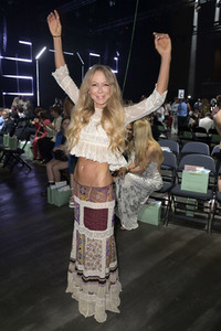 Marcel Ostertag Fashion Show auf der Berlin Fashion Week S/S 2024
