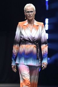 Marcel Ostertag Fashion Show auf der Berlin Fashion Week S/S 2024
