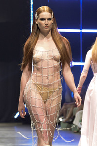 Marcel Ostertag Fashion Show auf der Berlin Fashion Week S/S 2024