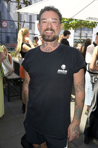 Rebekka Ruetz Fashion Show auf der Berlin Fashion Week S/S 2024