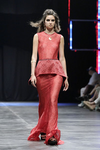 Rebekka Ruetz Fashion Show auf der Berlin Fashion Week S/S 2024