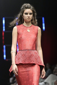 Rebekka Ruetz Fashion Show auf der Berlin Fashion Week S/S 2024