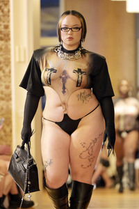 Namilia Fashion Show auf der Berlin Fashion Week S/S 2024