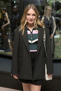 Esther Perbandt Fashion Show auf der Berlin Fashion Week S/S 2024
