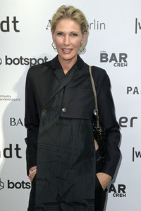 Esther Perbandt Fashion Show auf der Berlin Fashion Week S/S 2024