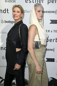 Esther Perbandt Fashion Show auf der Berlin Fashion Week S/S 2024