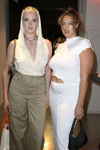 Esther Perbandt Fashion Show auf der Berlin Fashion Week S/S 2024