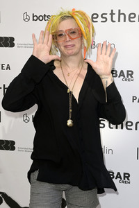Esther Perbandt Fashion Show auf der Berlin Fashion Week S/S 2024
