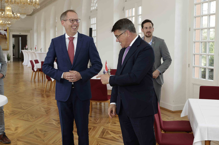 Verleihung der Hessischen Pflegemedaille in Wiesbaden